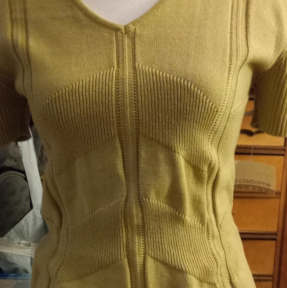 Not new,tag,vintage ribbed front design ribbed short sleeves&back sweater size s - Picture 1 of 4